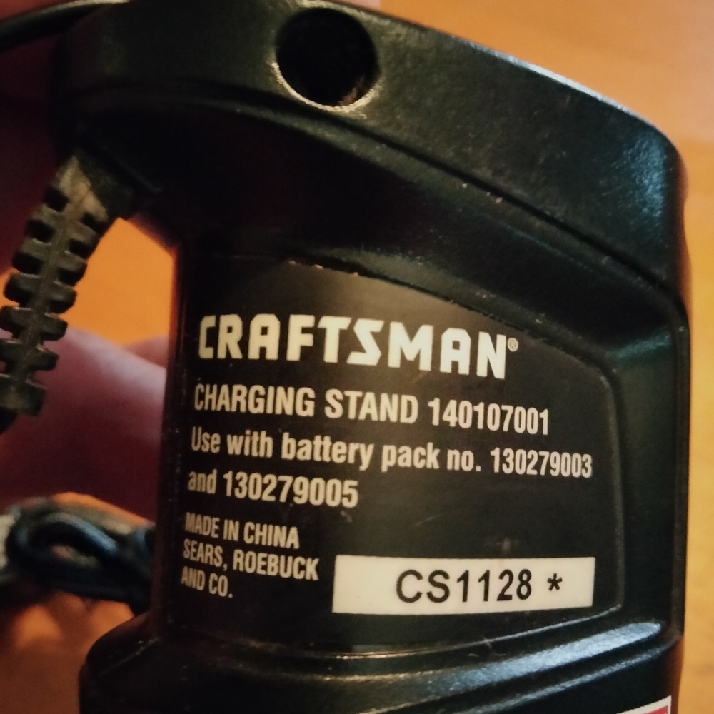 Genuine Craftsman 19.2v Compact Nicd Battery Charger Charging Stand